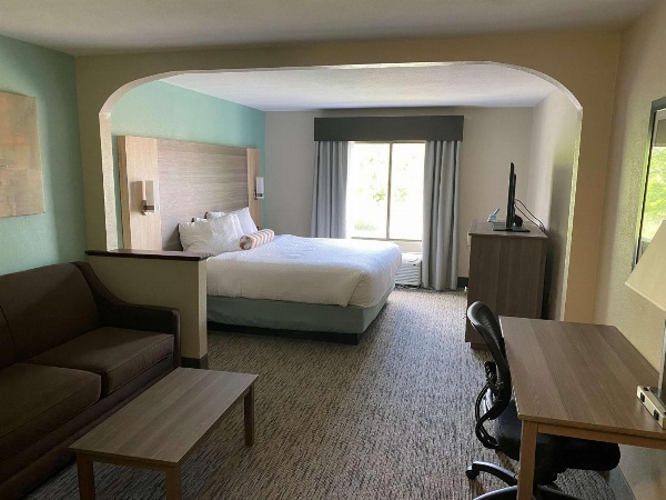 Best Western Executive Inn & Suites Main image